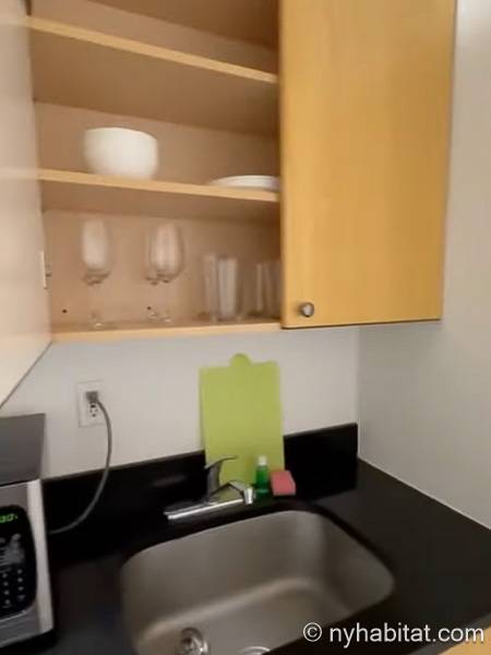 Kitchen - Photo 2 of 6