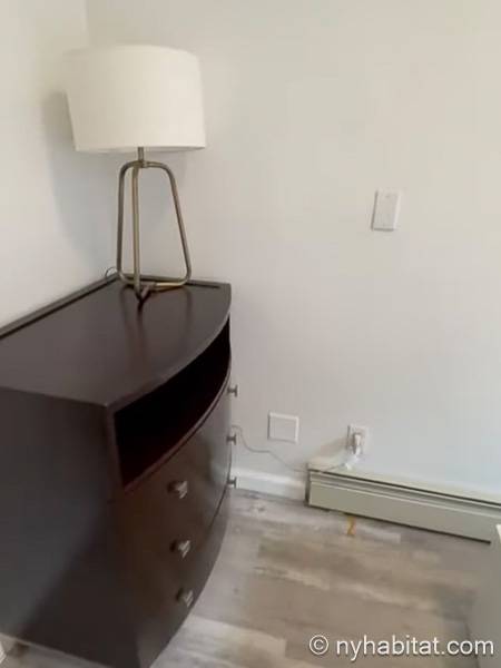 Bedroom - Photo 3 of 3