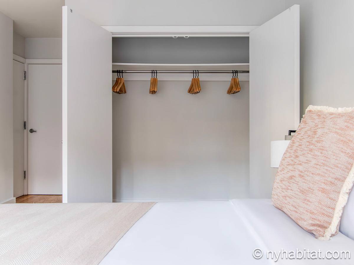 Schlafzimmer 2 - Photo 4 von 4 Schlafzimmer 2 - Photo 4 von 4