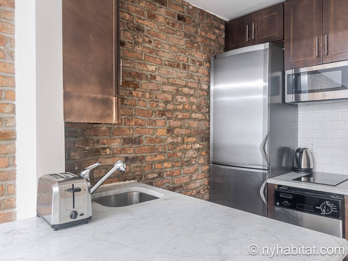 Kitchen - Photo 2 of 4