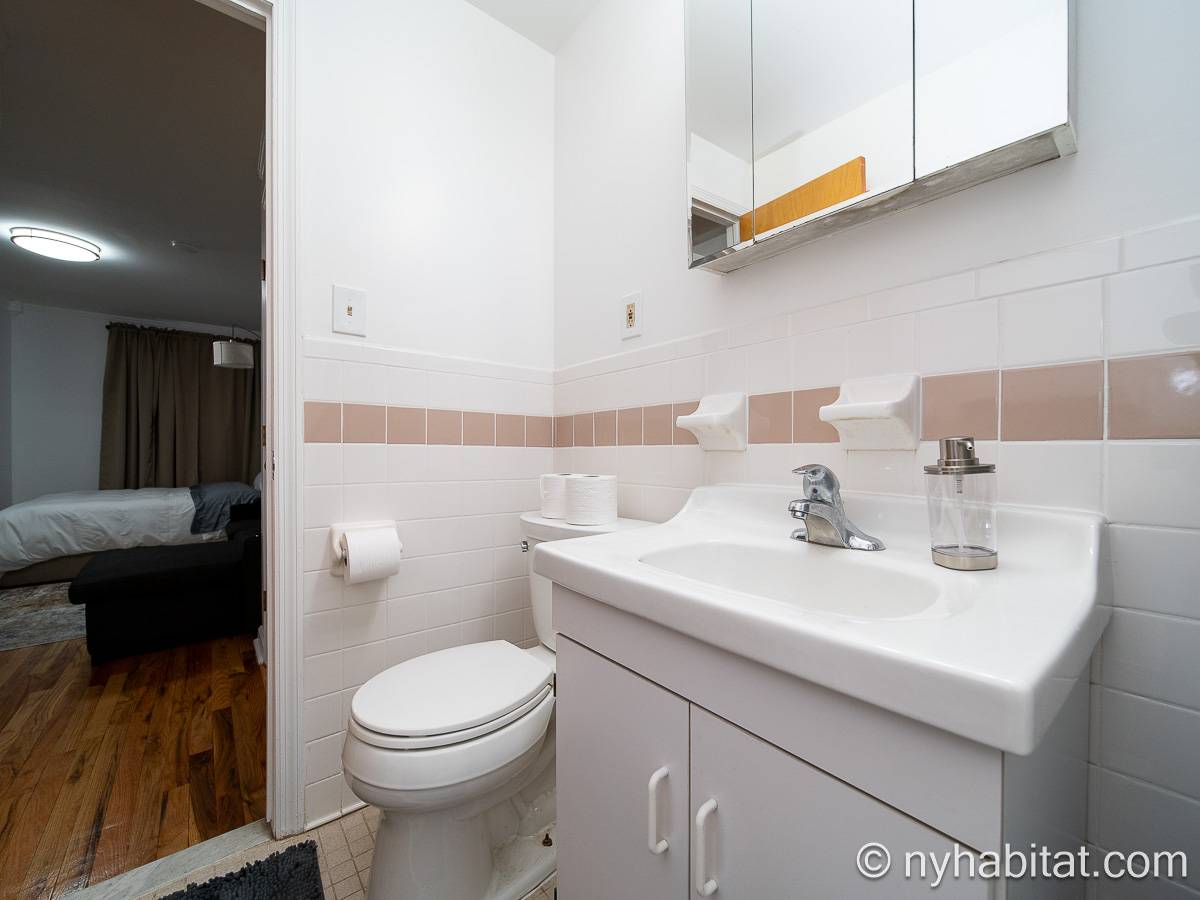 Ba&ntilde;o - Photo 2 de 2