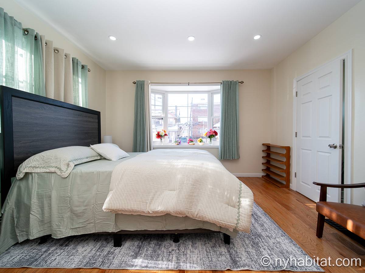 Bedroom 1 - Photo 2 of 6