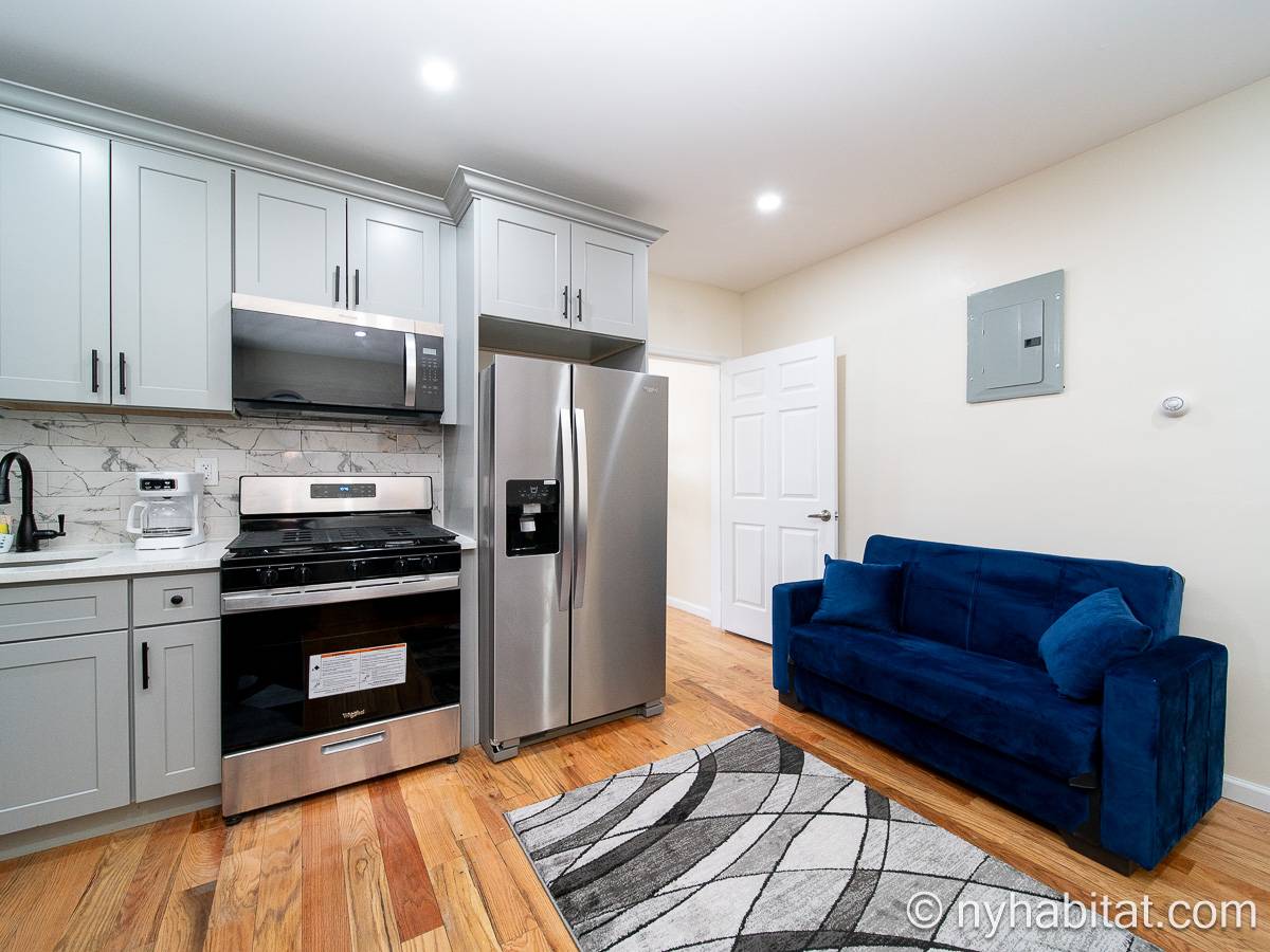 Living room - Photo 5 of 5