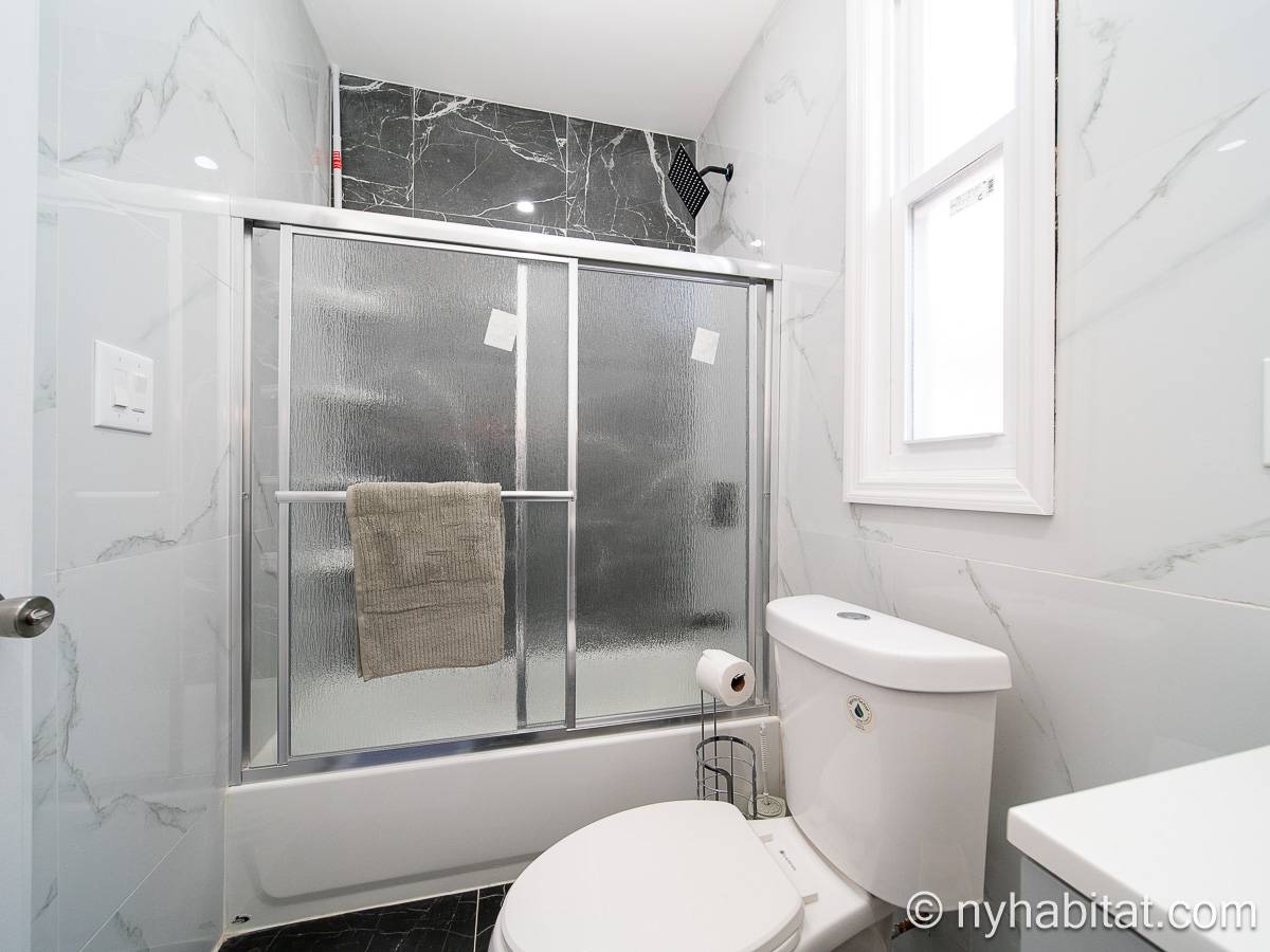 Bathroom 2 - Photo 2 of 3