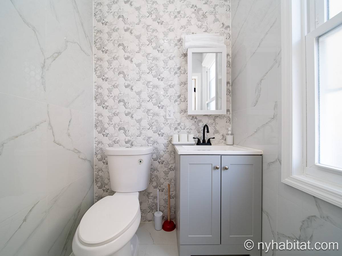 Bathroom 1 - Photo 1 of 2