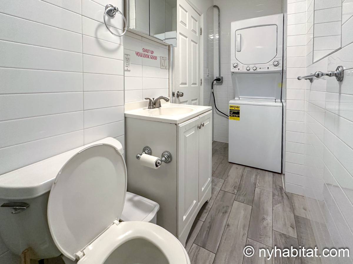 Bathroom - Photo 3 of 4