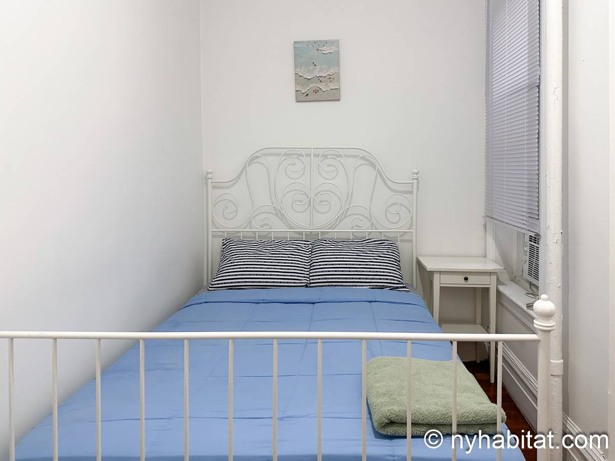 Bedroom 2 - Photo 2 of 6