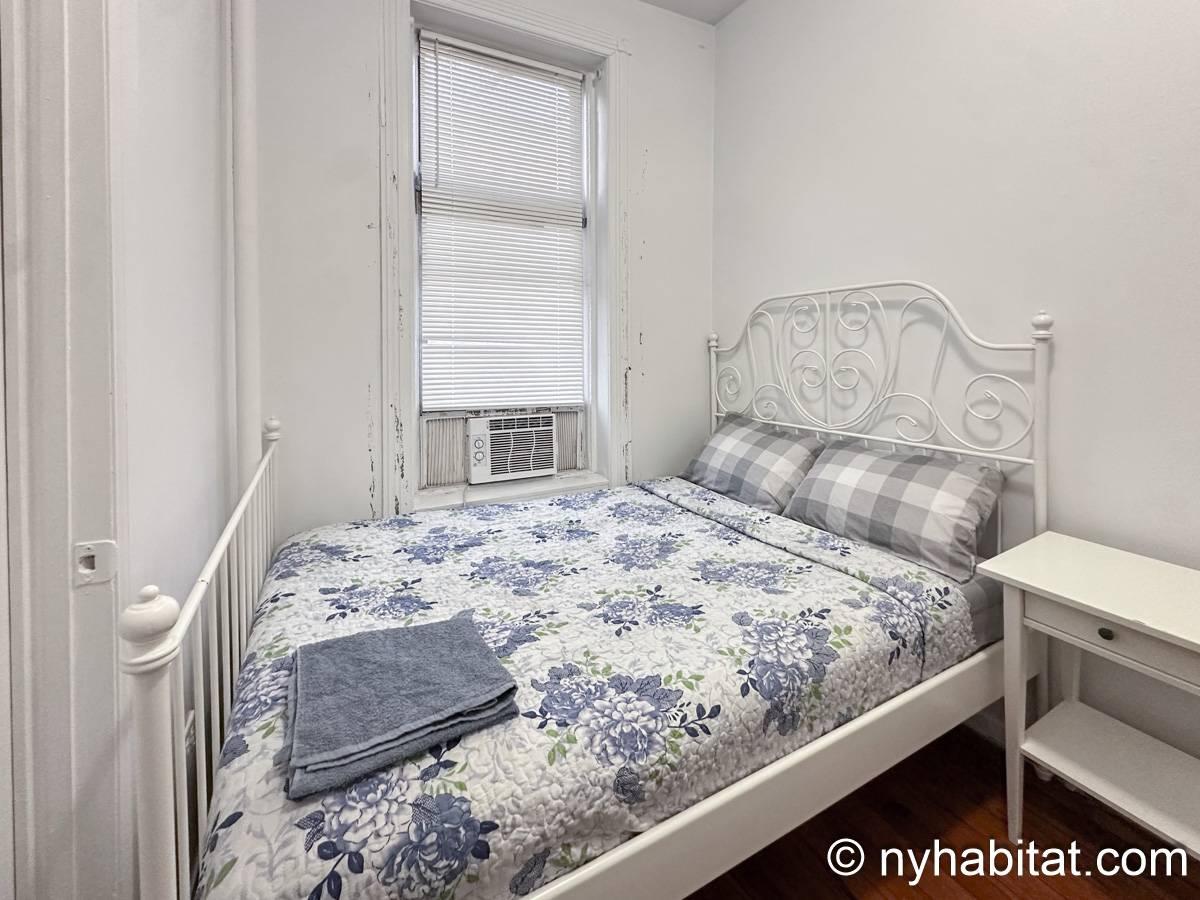 Bedroom 3 - Photo 2 of 6