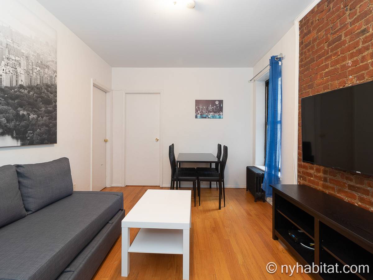 Living room - Photo 2 of 6