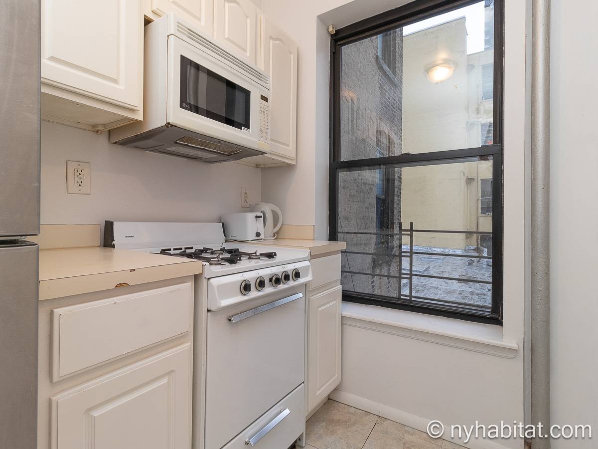 Kitchen - Photo 2 of 3