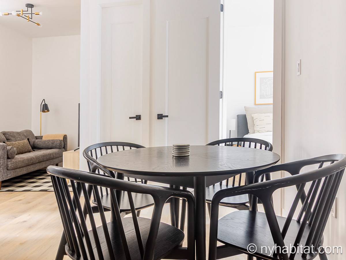 Living room - Photo 6 of 6