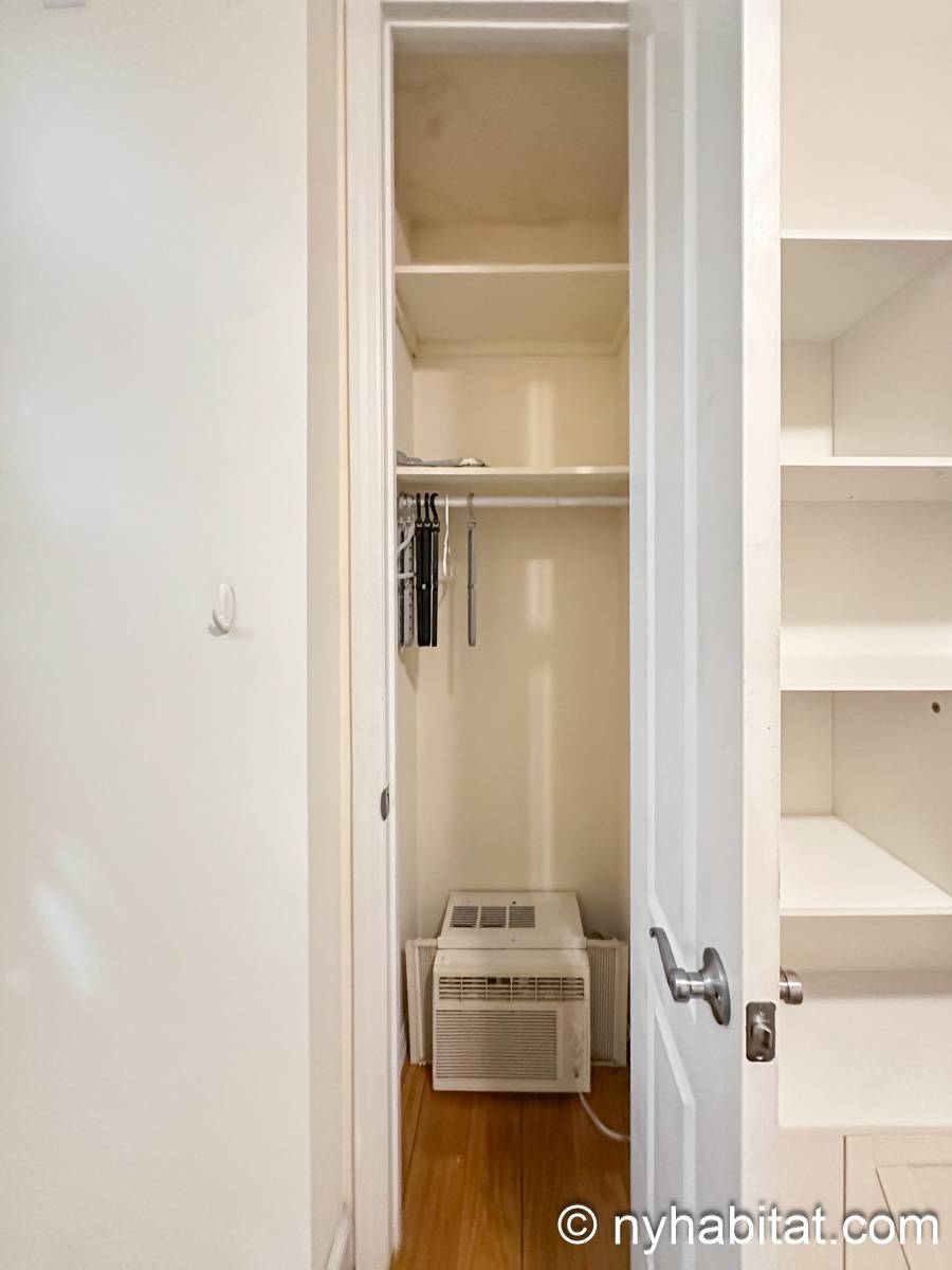 Bedroom 1 - Photo 4 of 5