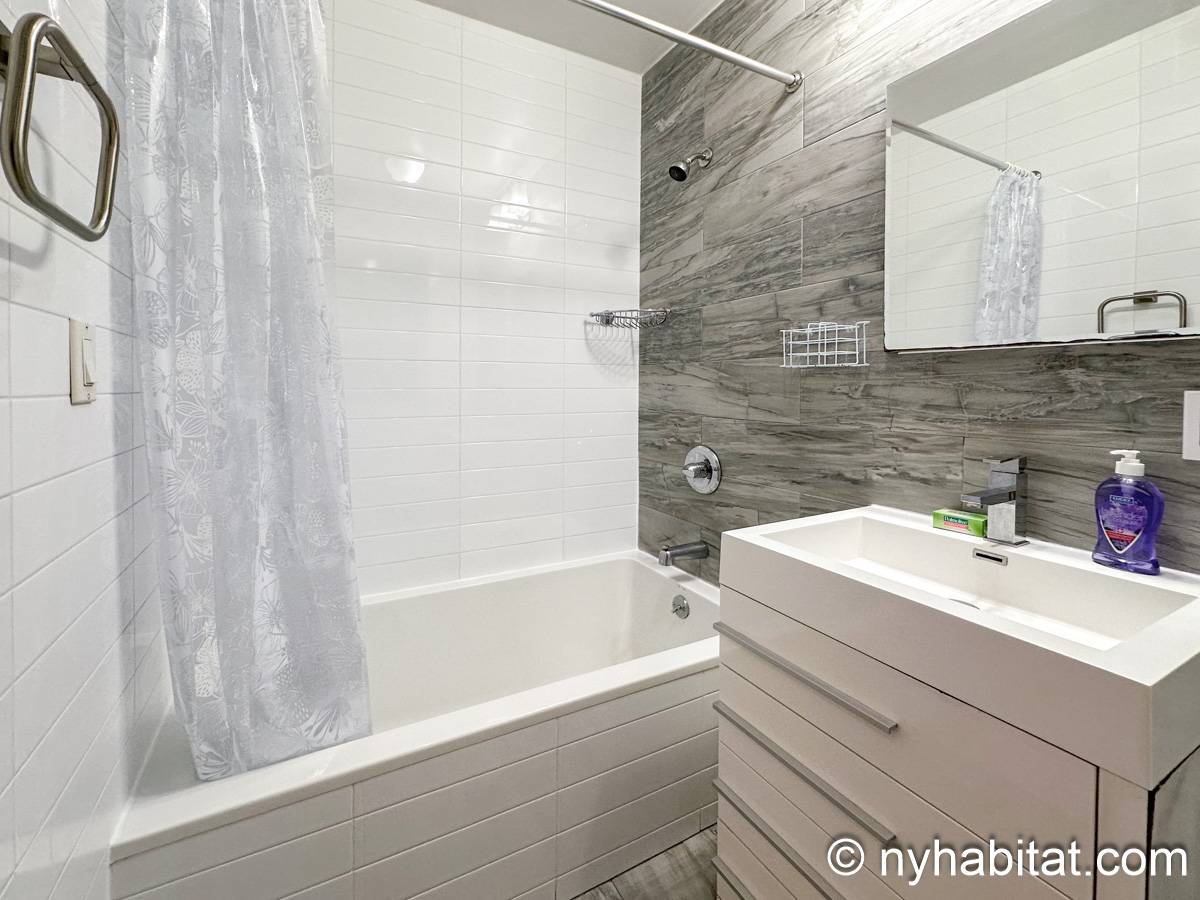 Bathroom 2 - Photo 2 of 3