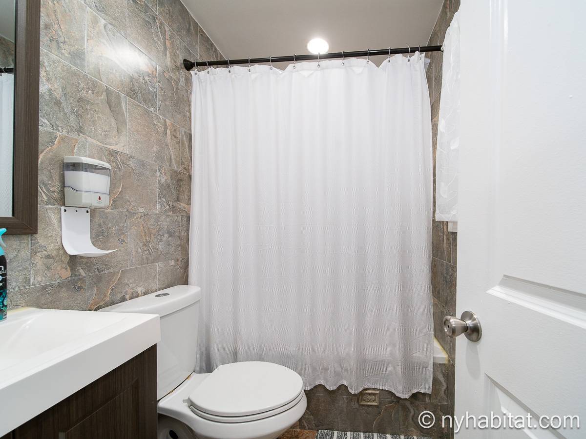 Bathroom 1 - Photo 1 of 3