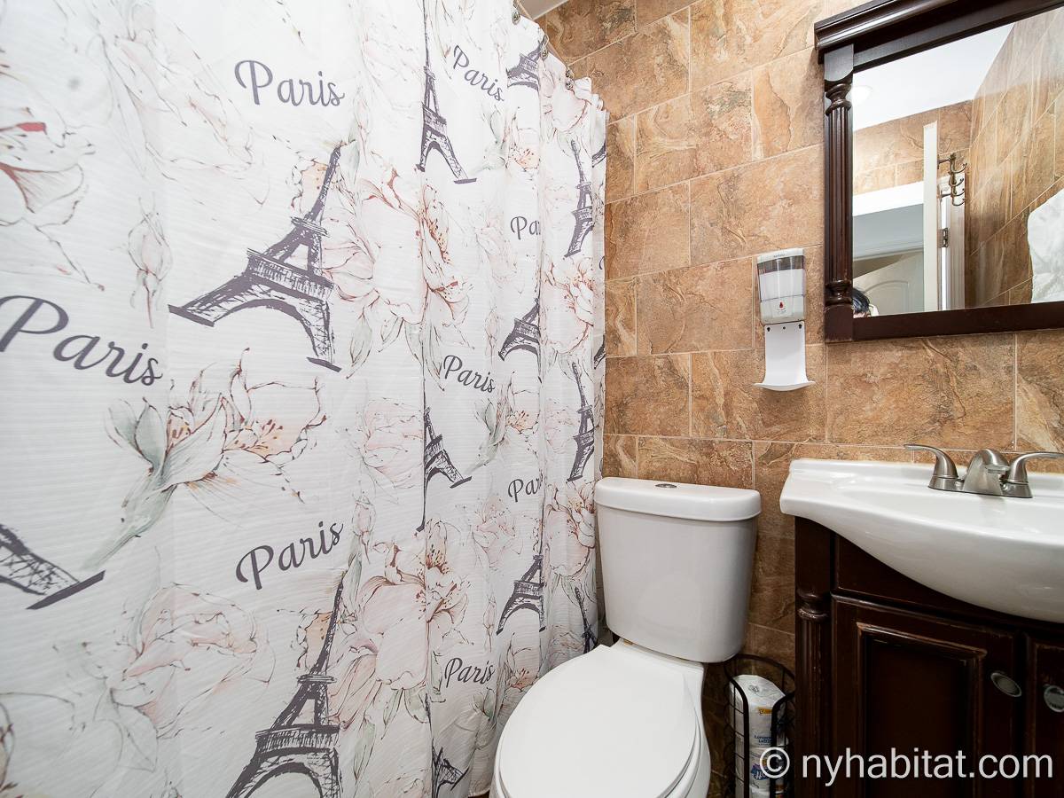 Bathroom 2 - Photo 2 of 3