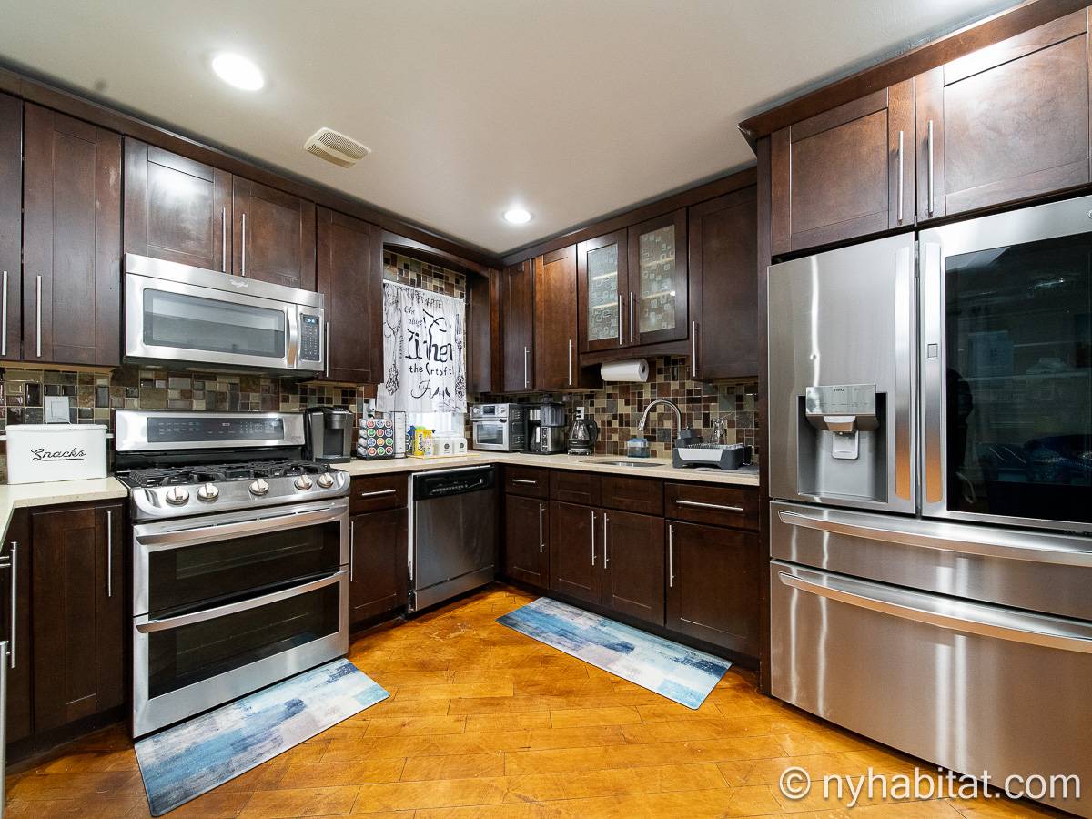 Kitchen - Photo 2 of 5