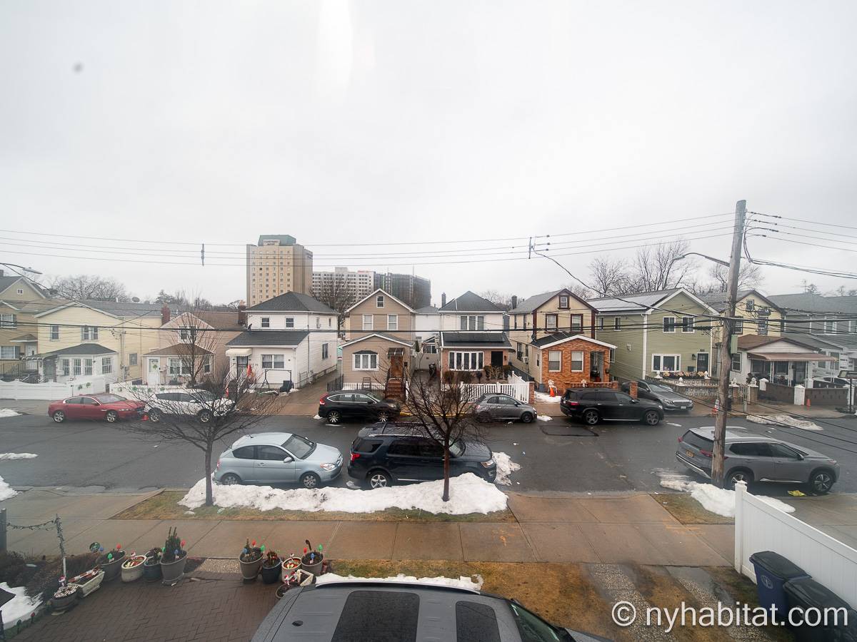 Living room - Photo 8 of 8