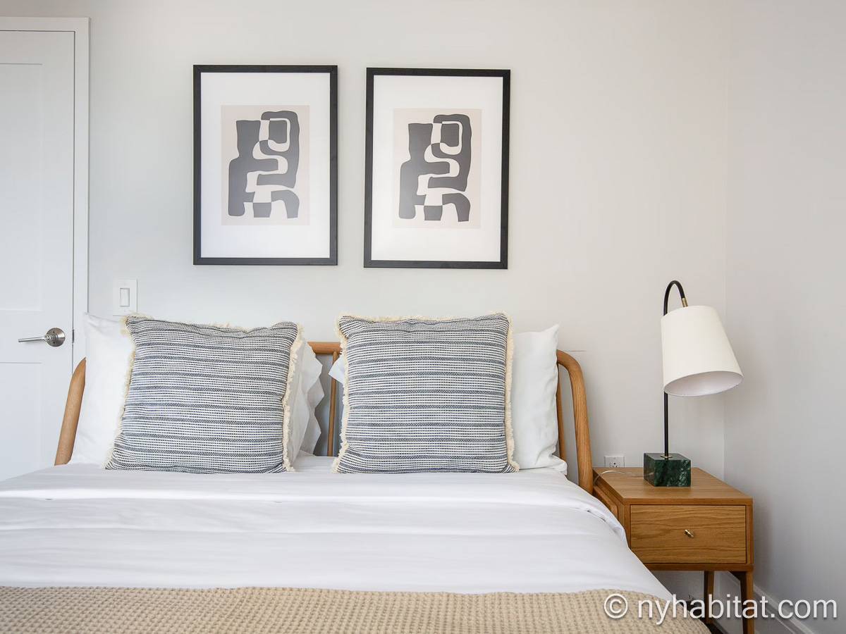 Bedroom - Photo 3 of 4