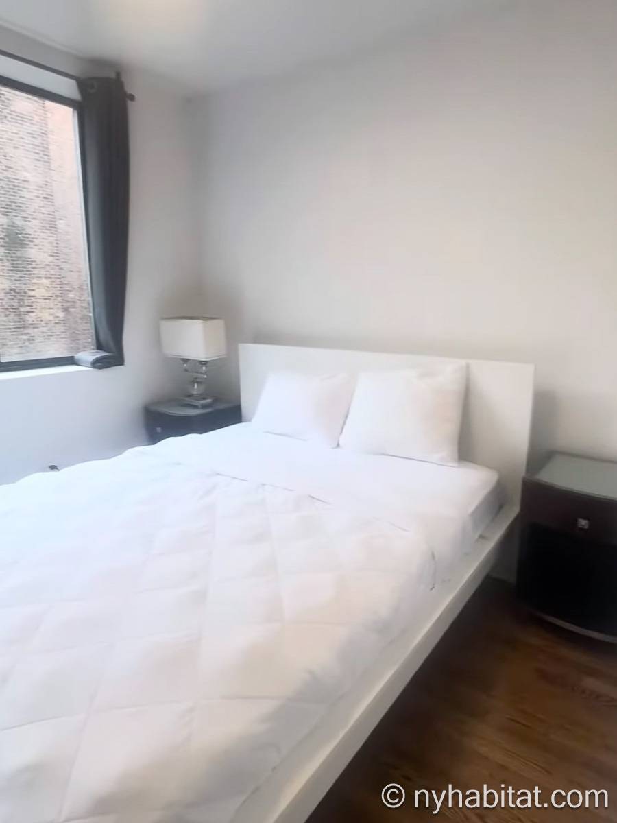 Camera 1 - Photo 1 di 2