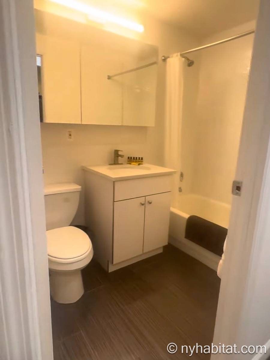 Bagno 1 - Photo 1 di 2