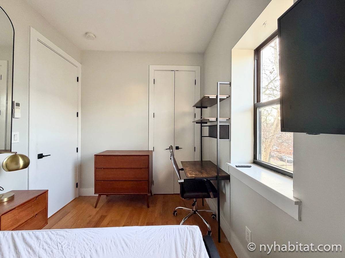 Bedroom 1 - Photo 3 of 3