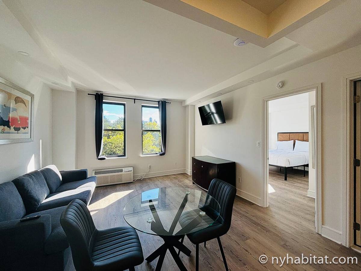 Living room - Photo 2 of 5