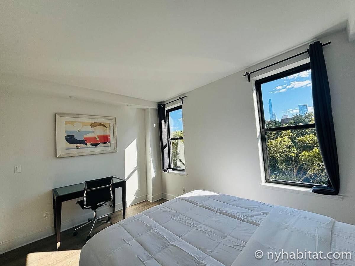 Bedroom - Photo 3 of 4