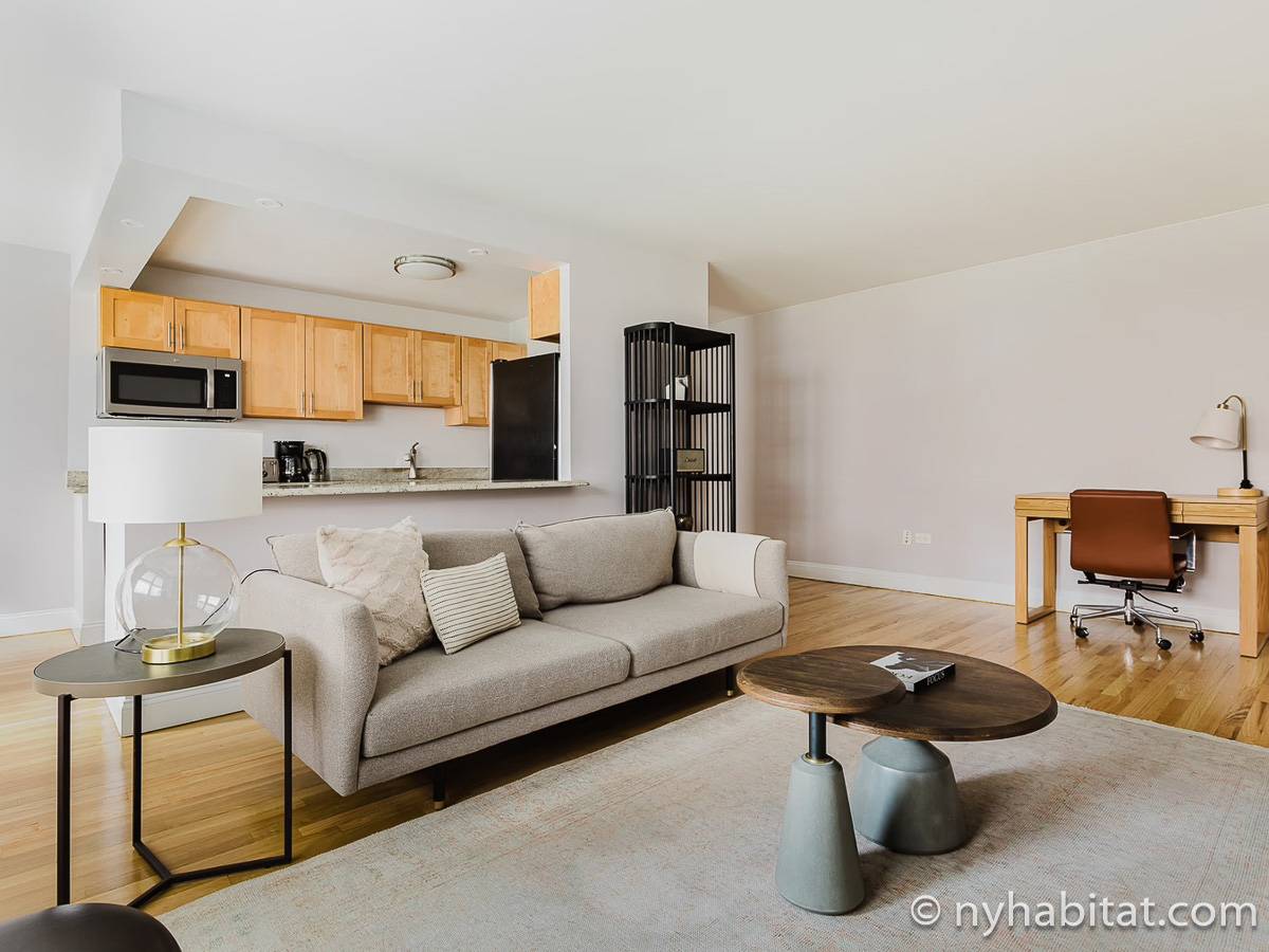 Living room - Photo 3 of 6