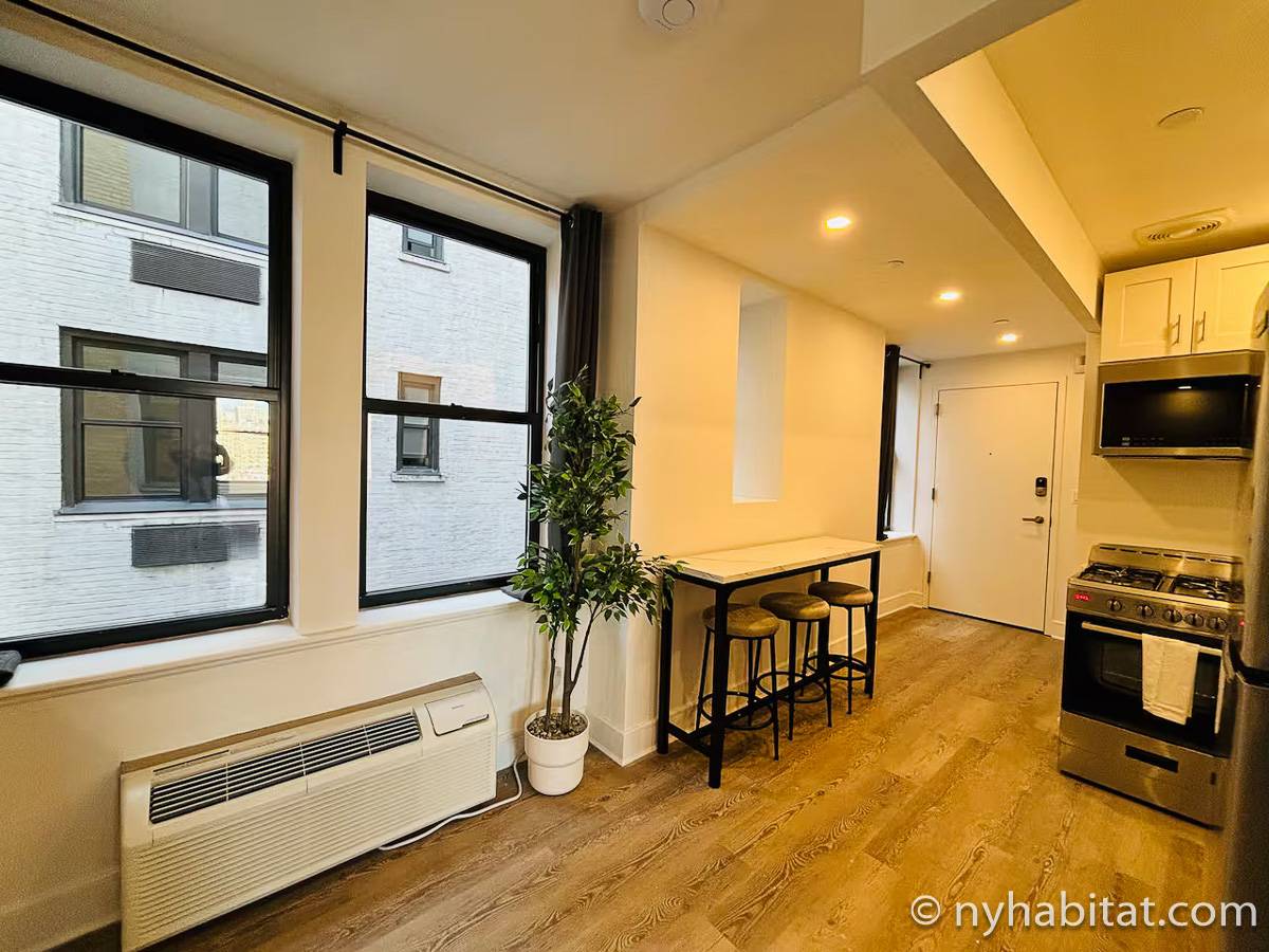 Living room - Photo 2 of 3