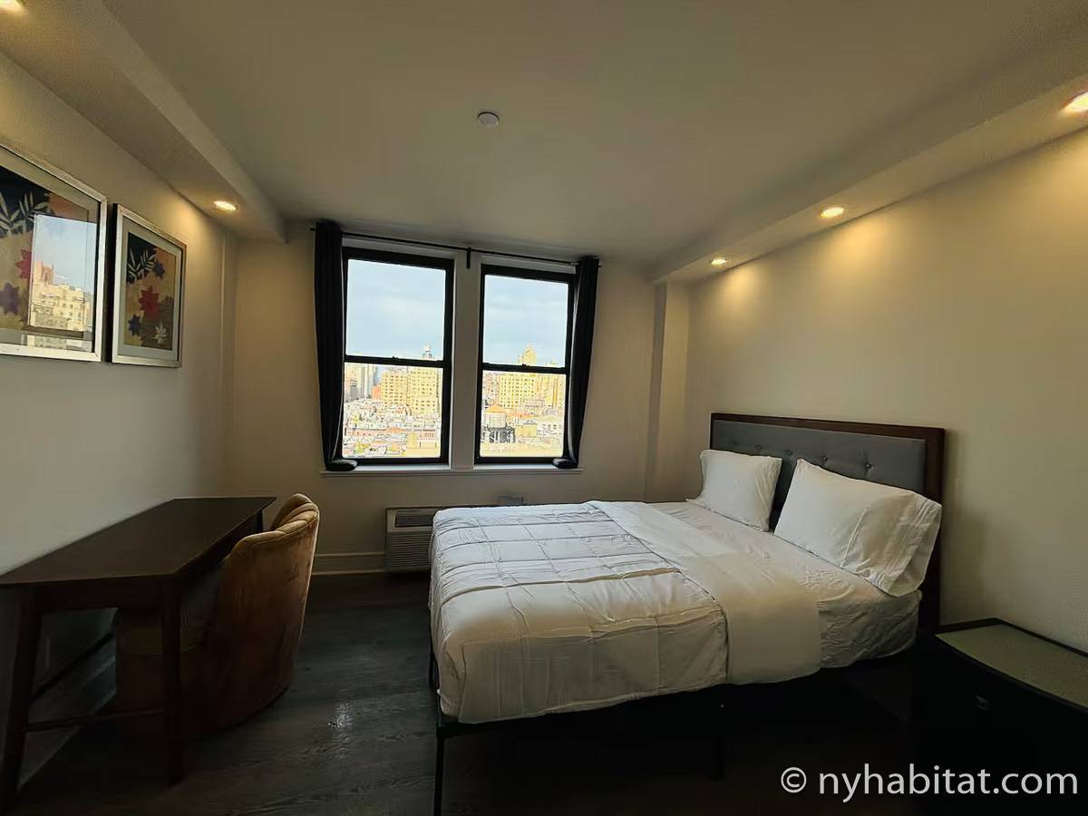 Bedroom - Photo 2 of 5