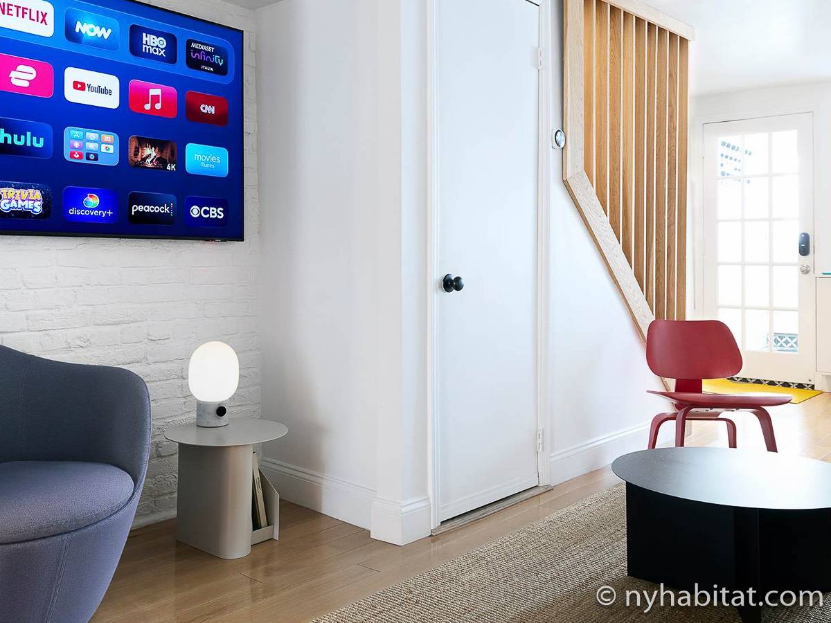 Living room - Photo 2 of 5