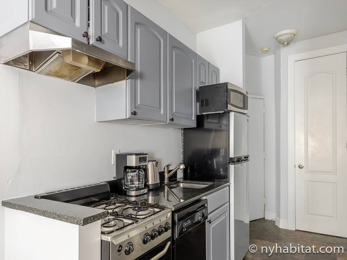 Kitchen - Photo 2 of 5