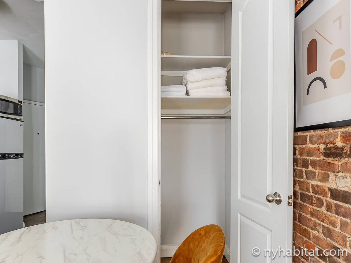 Kitchen - Photo 5 of 5