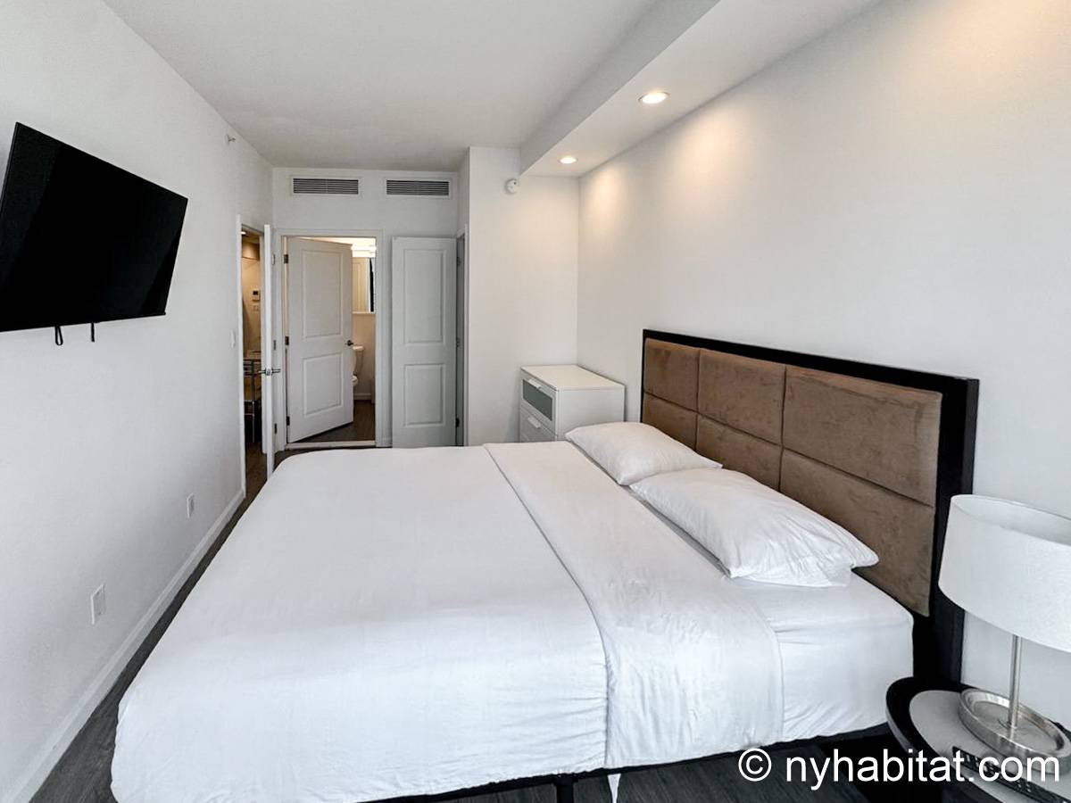 Bedroom 1 - Photo 4 of 4 Bedroom 1 - Photo 4 of 4