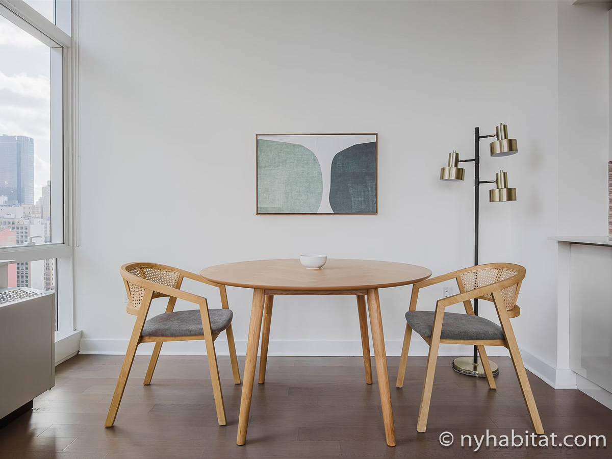 Living room - Photo 5 of 6 Living room - Photo 5 of 6