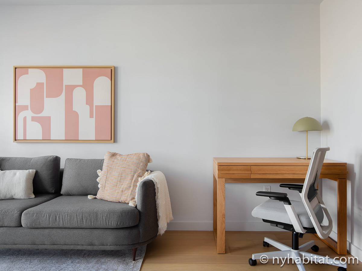 Living room - Photo 3 of 4 Living room - Photo 3 of 4