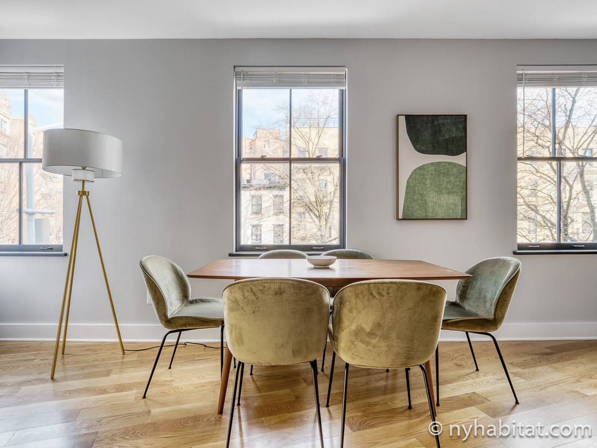 Living room - Photo 4 of 6 Living room - Photo 4 of 6