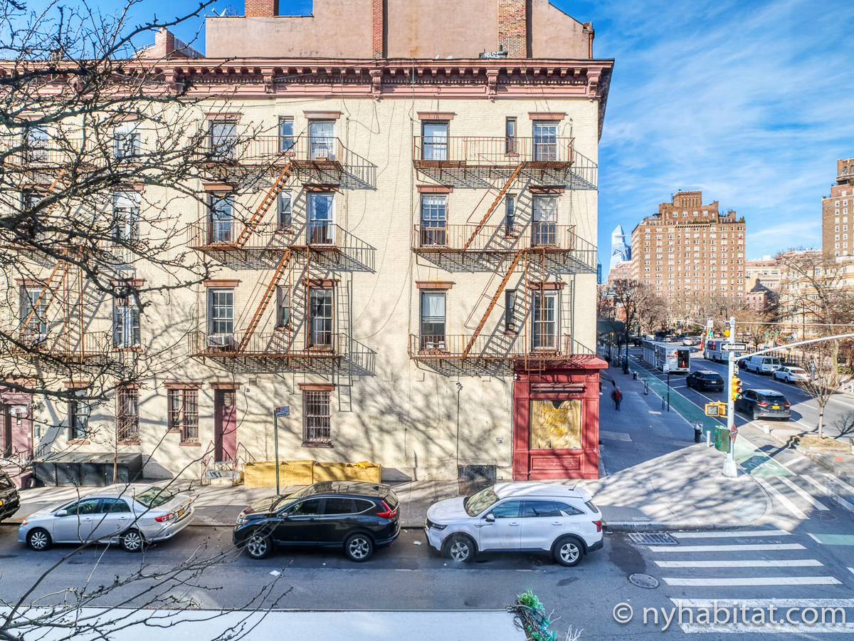 Living room - Photo 6 of 6 Living room - Photo 6 of 6