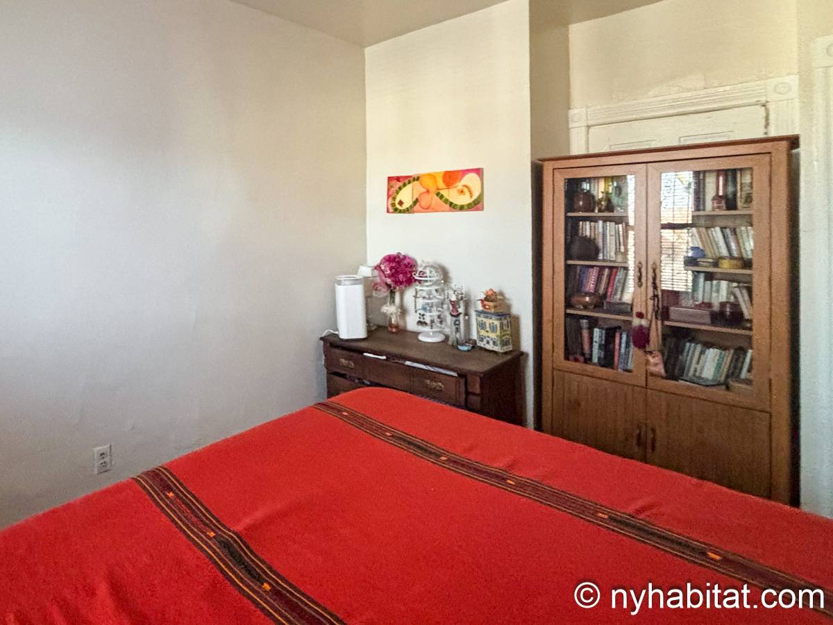 Bedroom 2 - Photo 4 of 6 Bedroom 2 - Photo 4 of 6