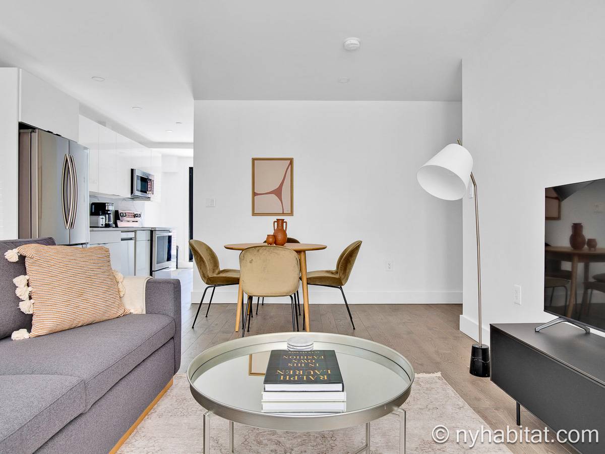 Living room - Photo 3 of 6 Living room - Photo 3 of 6