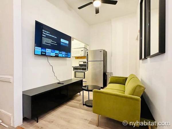 Living room - Photo 2 of 3