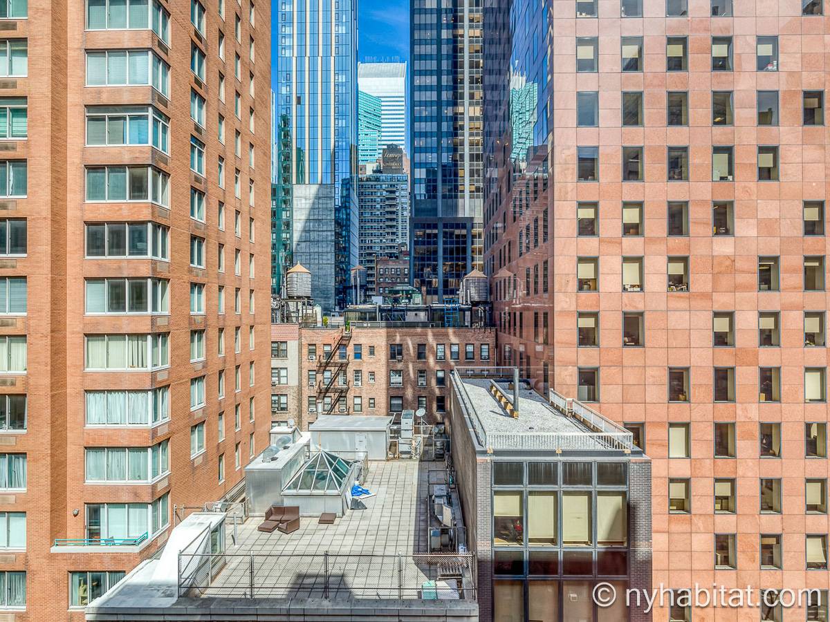 Living room - Photo 6 of 6