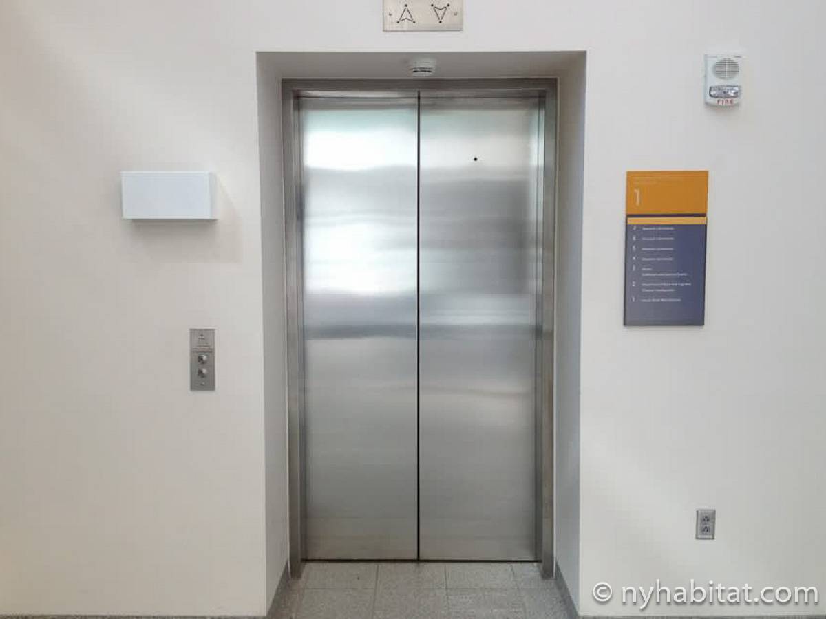 Andere - Photo 1 von 1 Andere - Photo 1 von 1