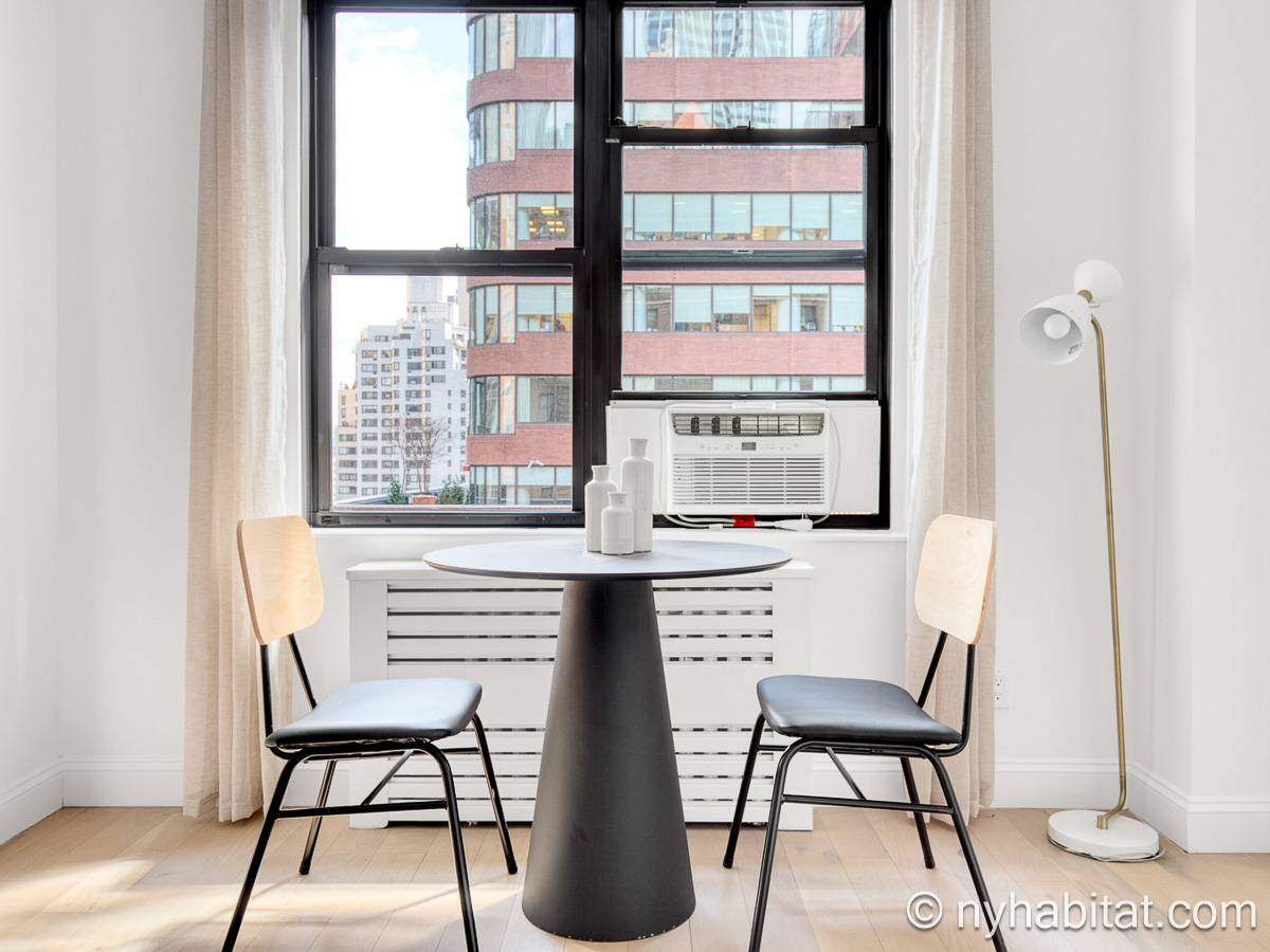 Living room - Photo 4 of 5 Living room - Photo 4 of 5