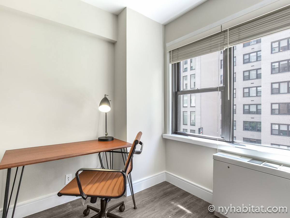 Bedroom - Photo 3 of 4