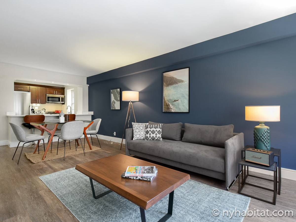 Living room - Photo 4 of 4