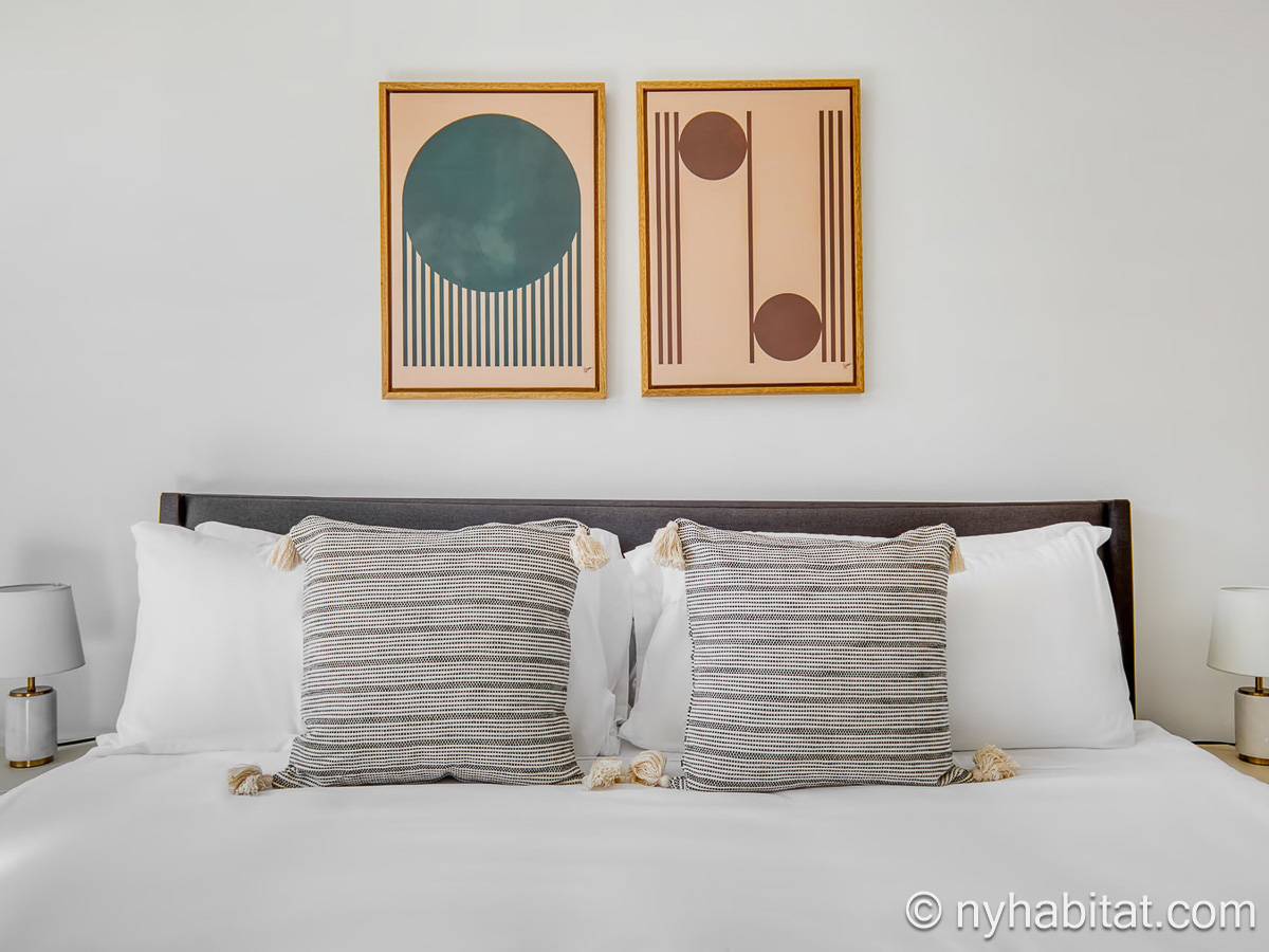 Bedroom - Photo 2 of 4