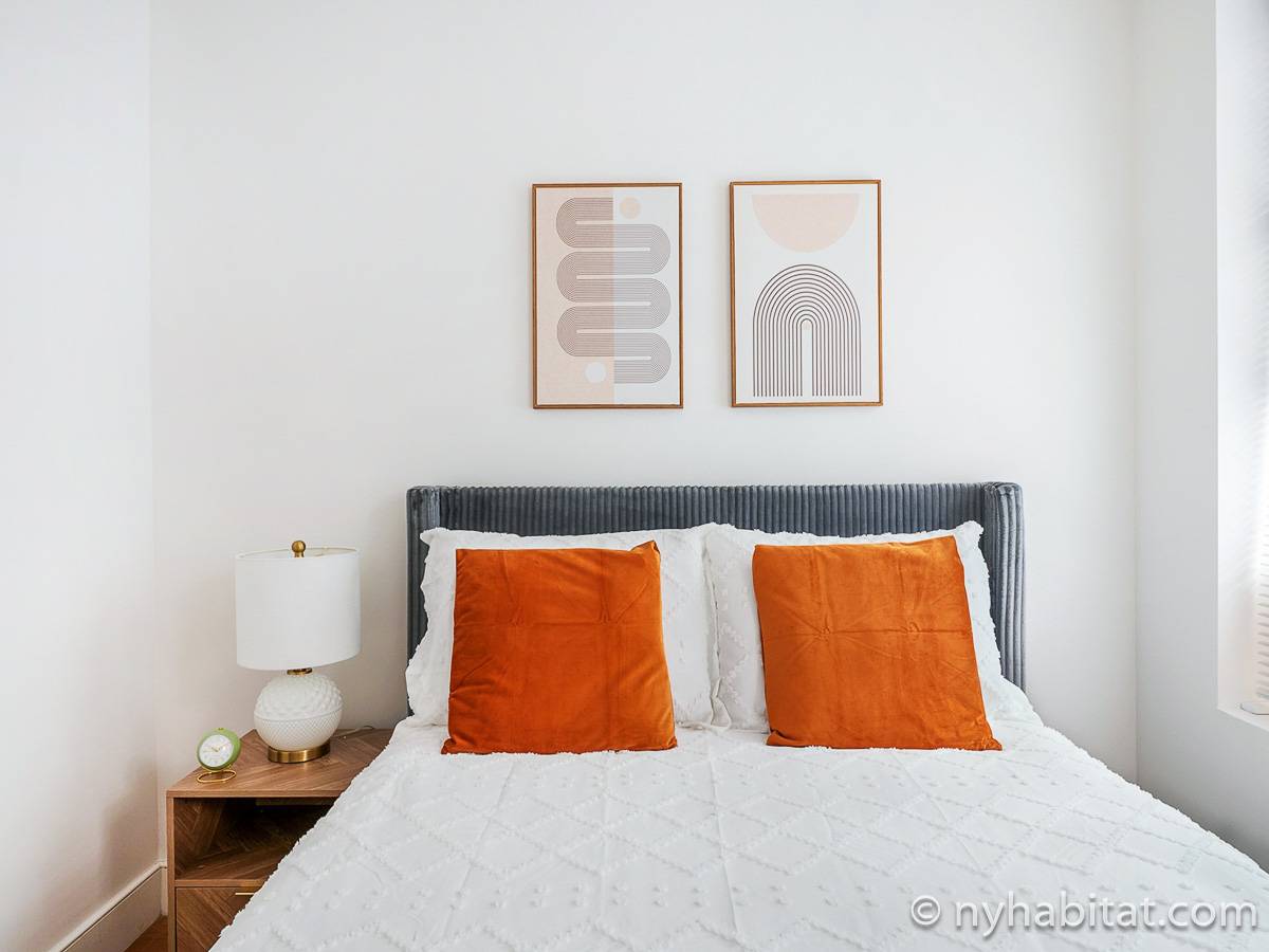 Bedroom - Photo 3 of 5