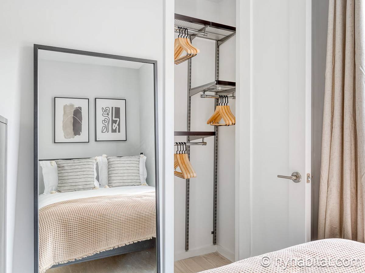 Bedroom - Photo 3 of 3