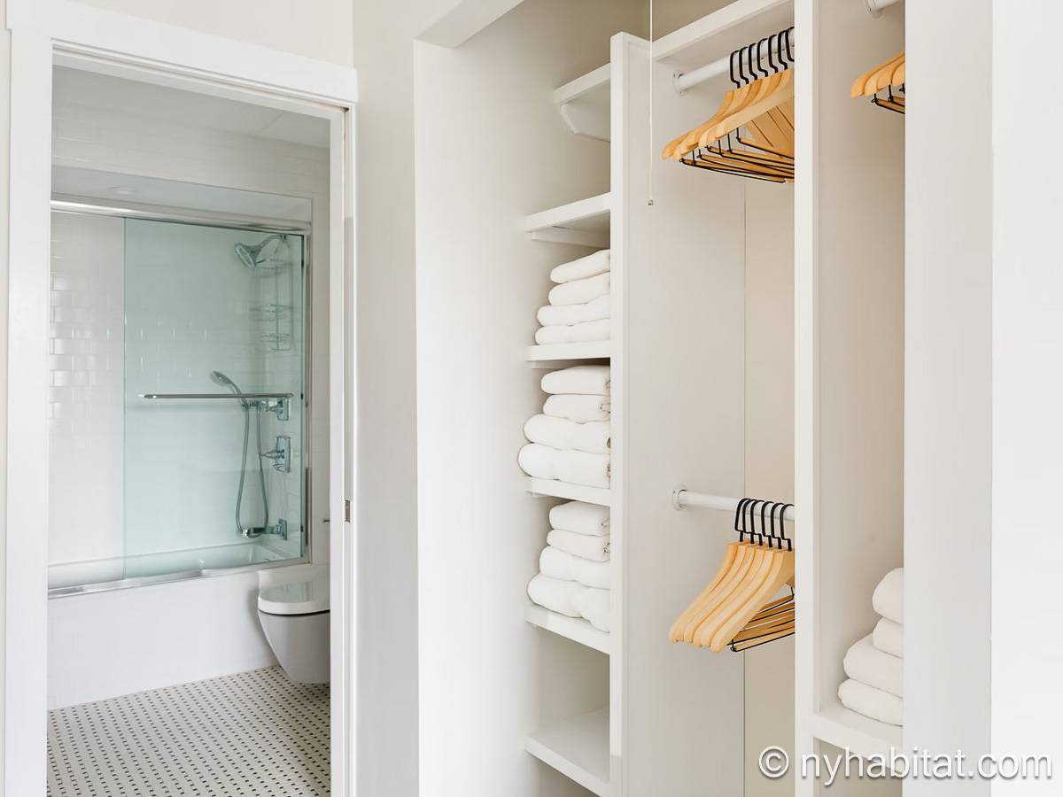 Schlafzimmer 2 - Photo 3 von 3